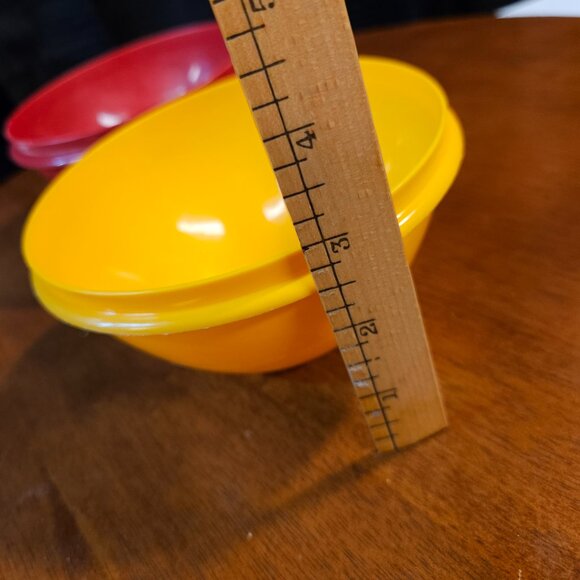 2 Vintage Tupperware Bowls 233-10, 233-7 No Lids - Picture 10 of 10